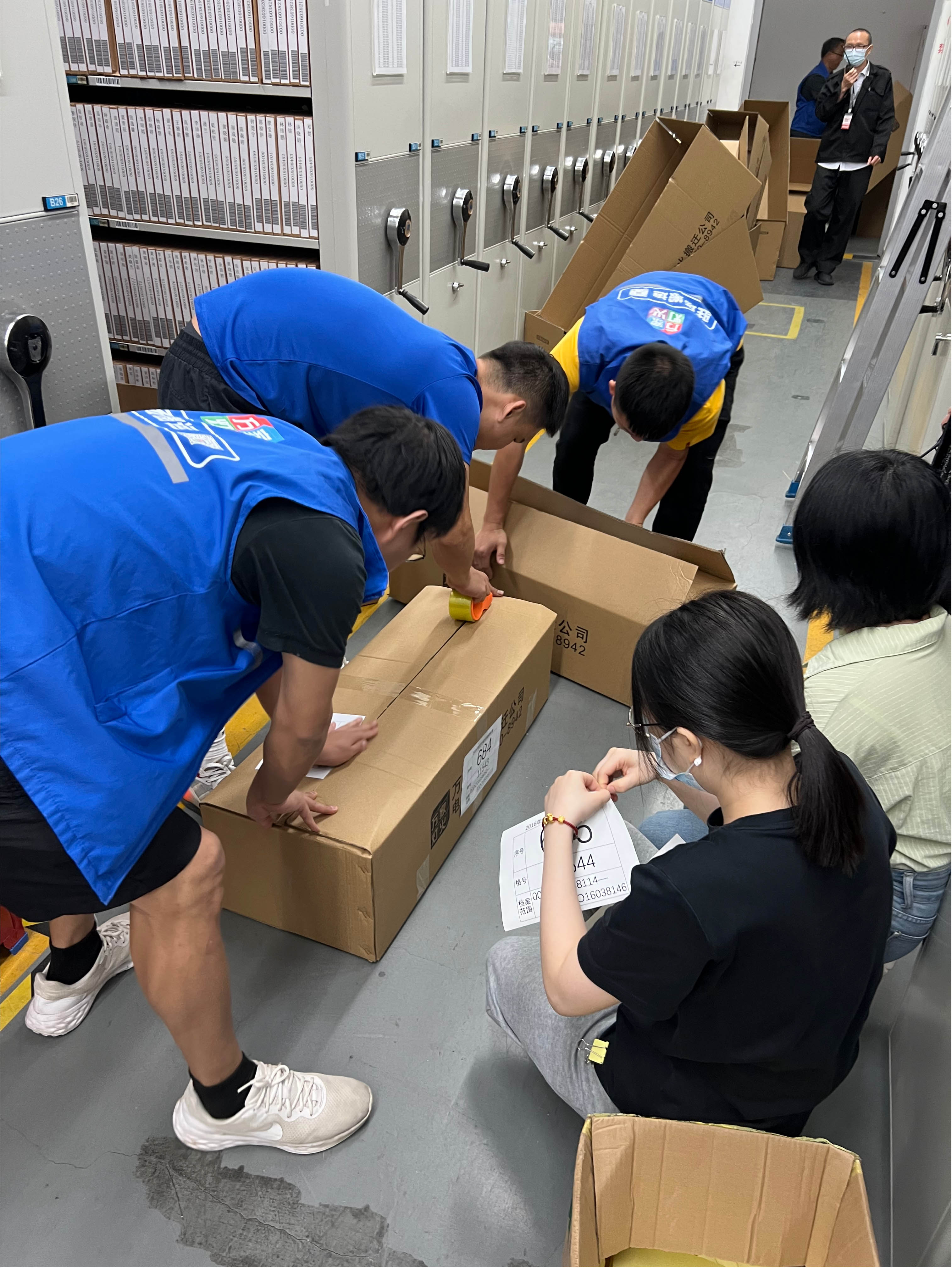 萬家燈火順利完成深圳市人才服務(wù)中心檔案搬遷項(xiàng)目